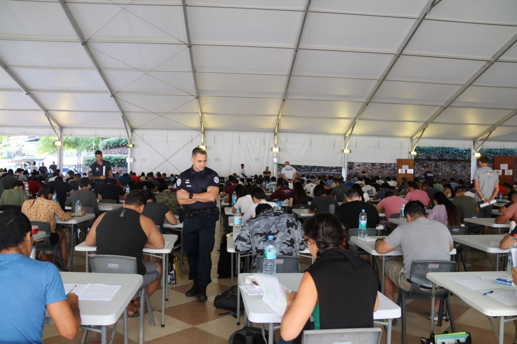 651 candidats pour 7 postes de gardien de la paix Tahitinews.co