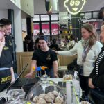 Chantal Galenon en « pause café » à Paris